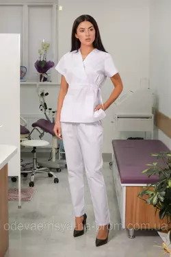 Женский медицинский костюм Эдельвика белый