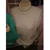 Оригинальная женская кофта под горло.