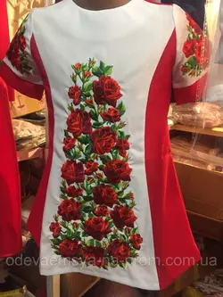 Шикарное платье для девочки вышитое на габардине "Поле роз",