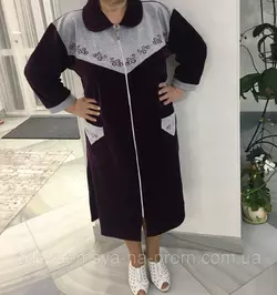 Велюровый батальный женский халат "Вышиванка"