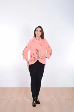 Полу-пальто женское с вышивкой "Велена" персик