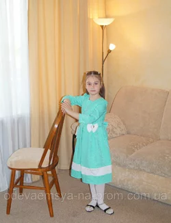 Шикарное платье для девочки мята